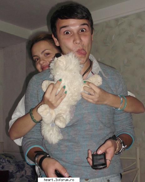 cezar + irina :)) hai sa ne cunoastem! pozeeee!